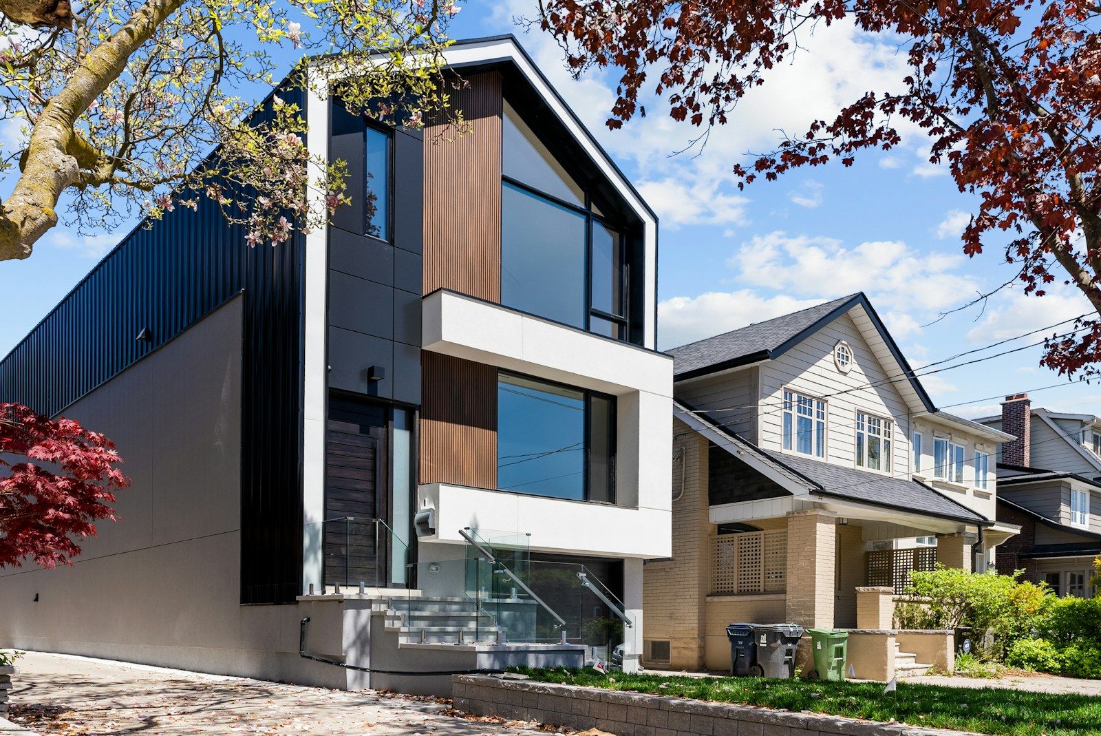 Maison individuelle contemporaine aux grandes ouvertures